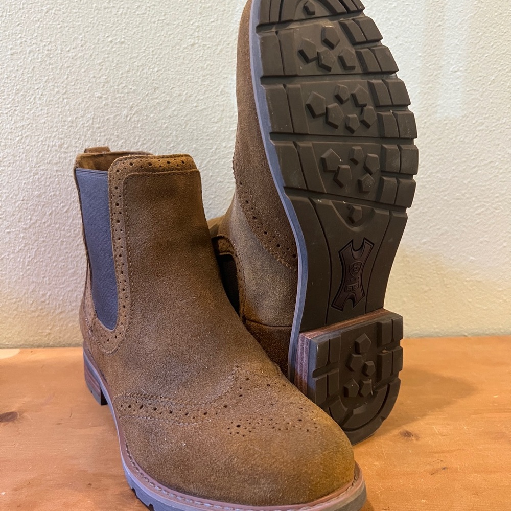New- Ariat Brown Ankle Booties with Rugged Sole